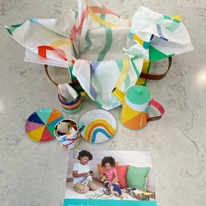 New Lovevery Pinkies Up Picnic Set